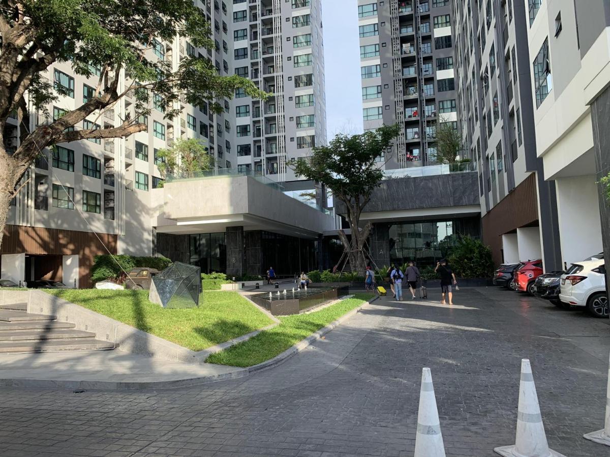 The Base Pattaya Aparthotel Екстериор снимка