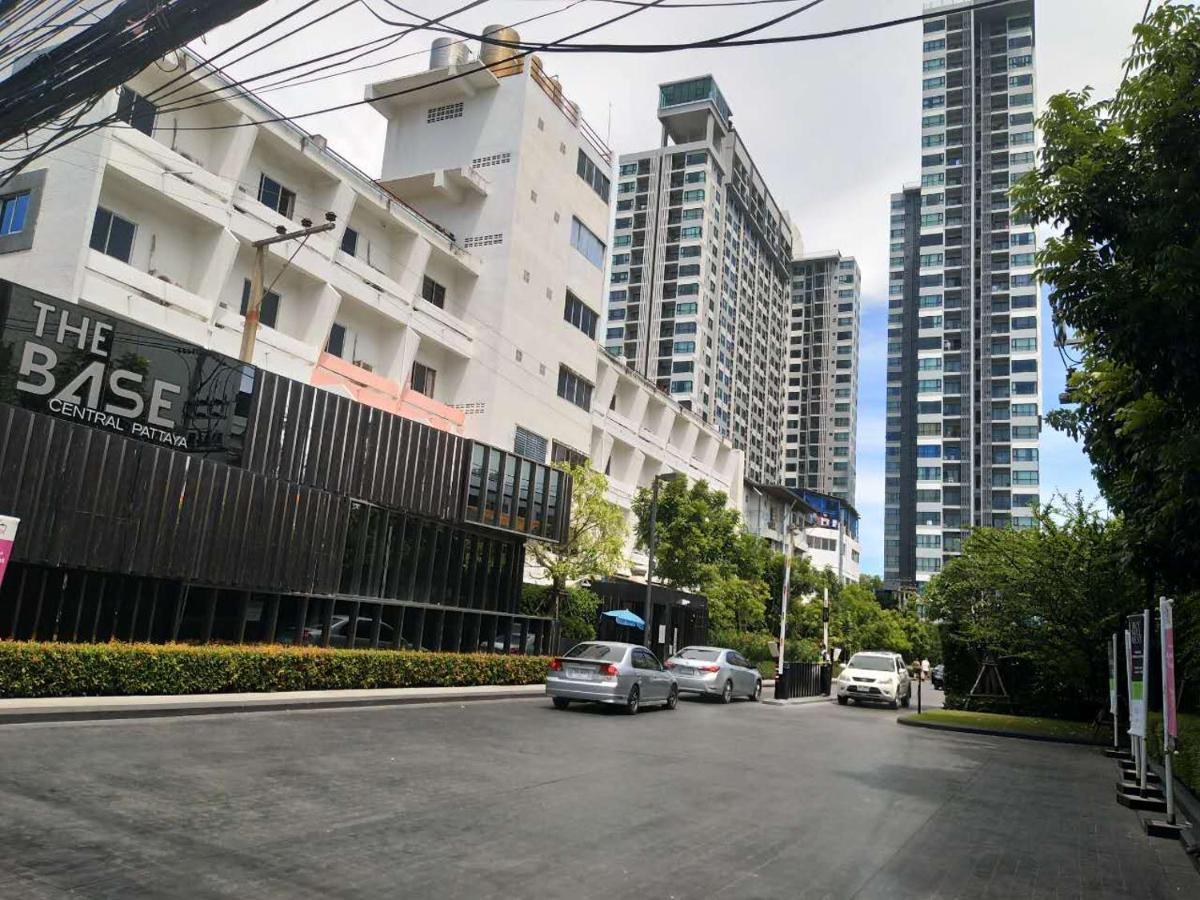 The Base Pattaya Aparthotel Екстериор снимка