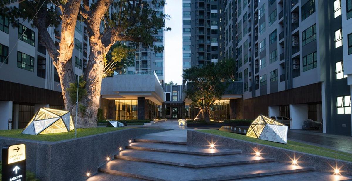 The Base Pattaya Aparthotel Екстериор снимка