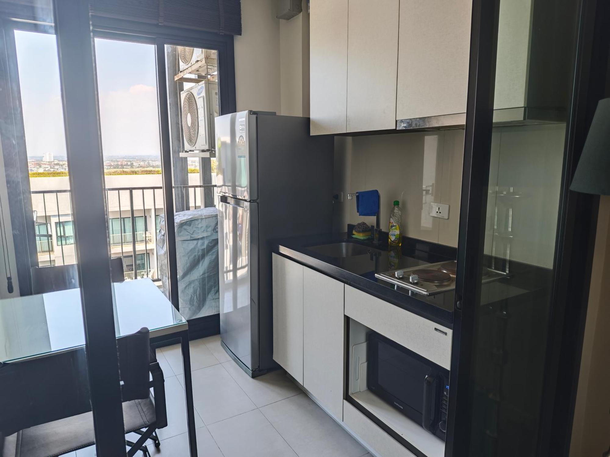 The Base Pattaya Aparthotel Екстериор снимка
